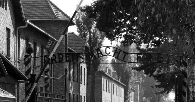 AUSCHWITZ_CAMPO_CONCENTRACIÓN