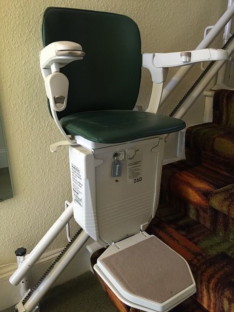 stairlift-1808512_640